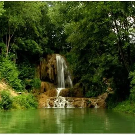 Pri Vodopade 컨트리하우스 Lúčky