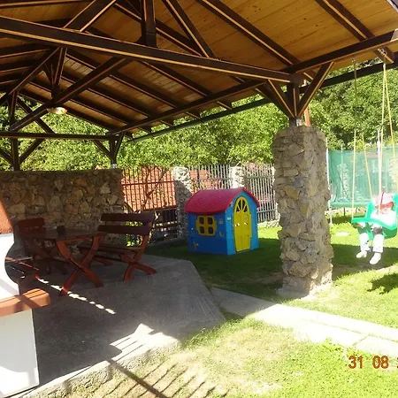 בית כפרי Pri Vodopade