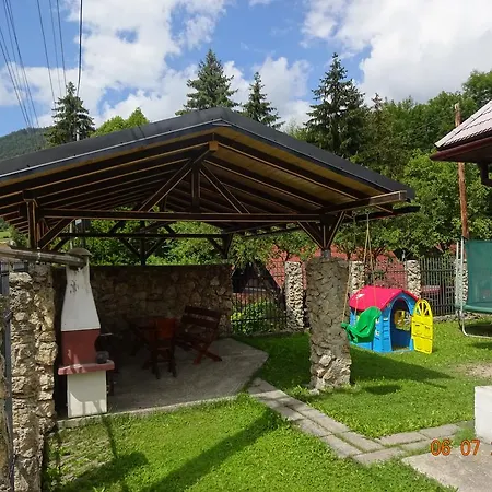 Pri Vodopade Landhuis Lúčky